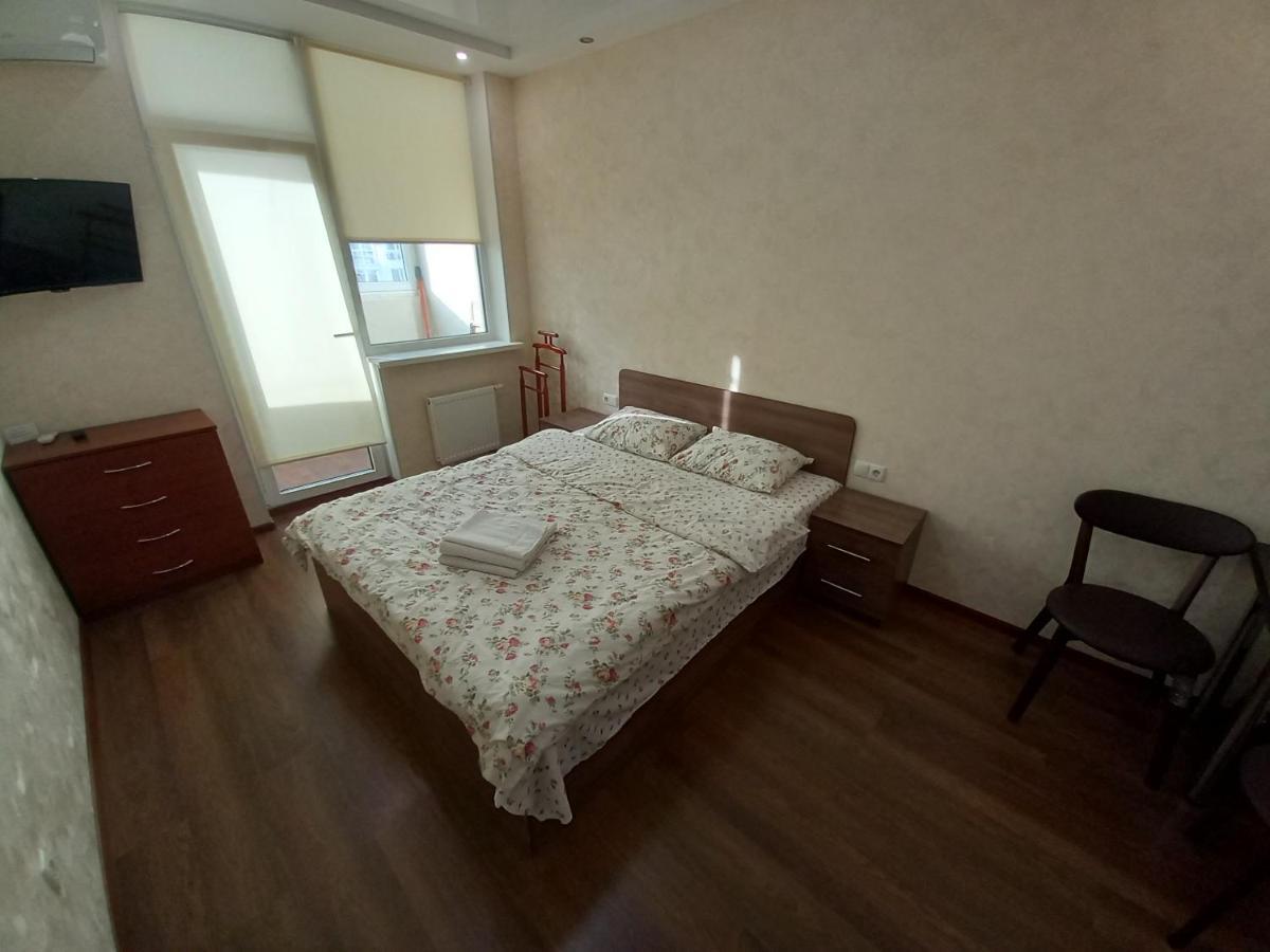 Smart Apartments Drahomanova 2А Kiev Eksteriør bilde