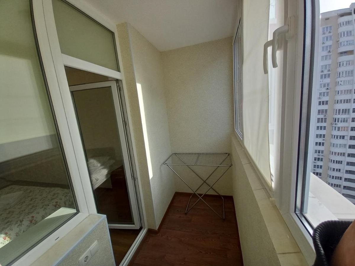 Smart Apartments Drahomanova 2А Kiev Eksteriør bilde